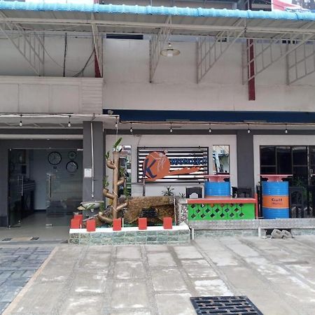 Hotel K77 Dumai Bagian luar foto