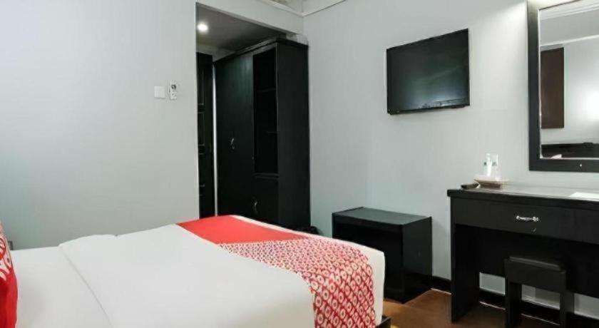 Hotel K77 Dumai Bagian luar foto