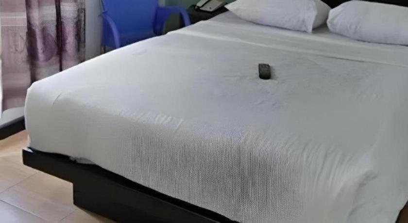 Hotel K77 Dumai Bagian luar foto
