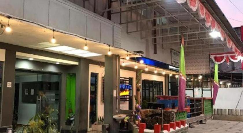 Hotel K77 Dumai Bagian luar foto
